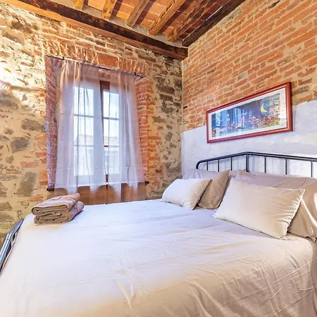 Tatil Evi Beb Pulcino Nero