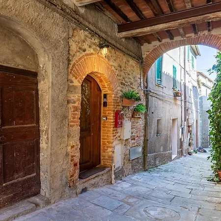 Beb Pulcino Nero Tatil Evi Scrofiano